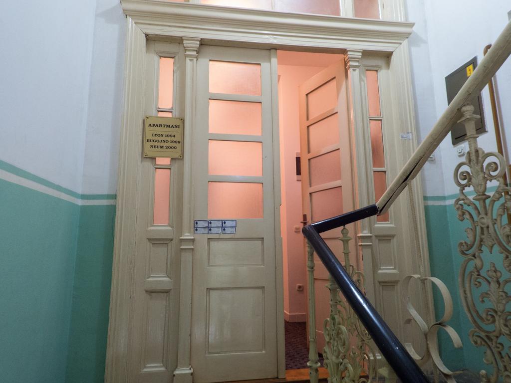 Studio Apartments "Chess Club Bosna" 塞拉耶佛 外观 照片